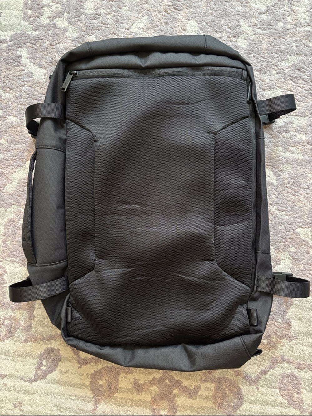 BNWT Away Active Convertible Backpack 45L in Jet Black - Picture 6 of 12